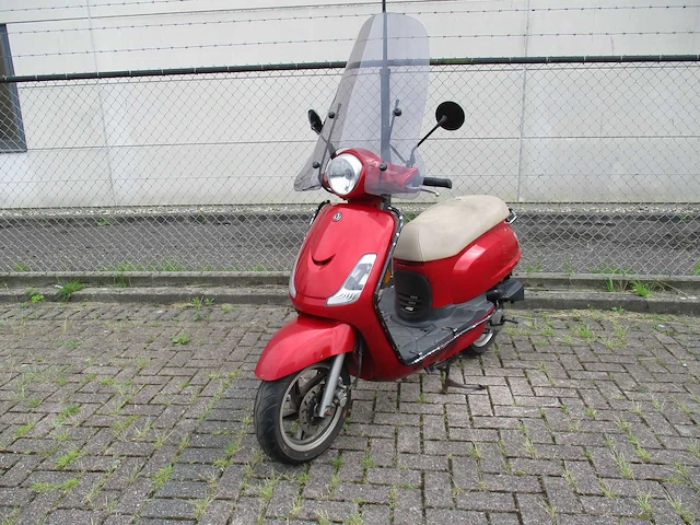 Sym - snorscooter - fiddle ii - scooter - afbeelding 2 van  8