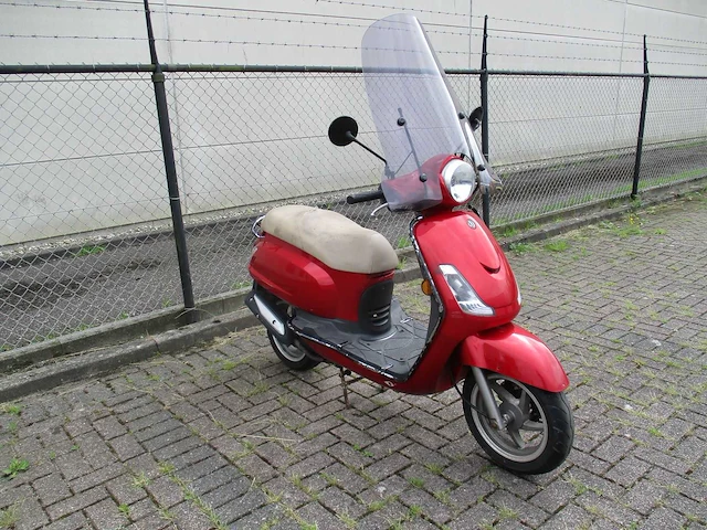 Sym - snorscooter - fiddle ii - scooter - afbeelding 4 van  8