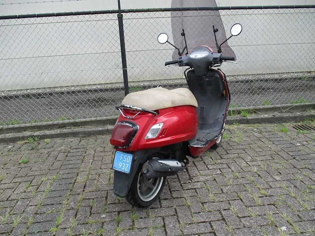 Sym - snorscooter - fiddle ii - scooter - afbeelding 6 van  8