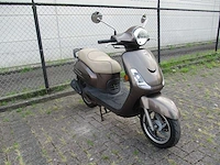 Sym - snorscooter - fiddle ii 50 s - scooter - afbeelding 4 van  9