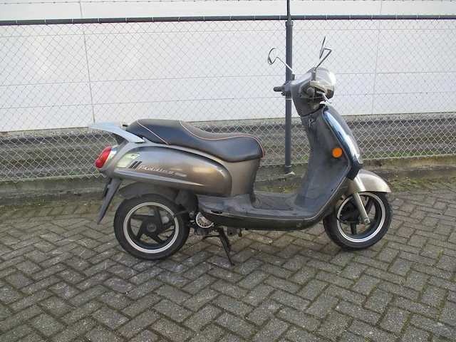 Sym - snorscooter - fiddle ii 50 s - scooter - afbeelding 8 van  11