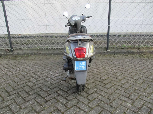 Sym - snorscooter - fiddle ii 50 s - scooter - afbeelding 10 van  11