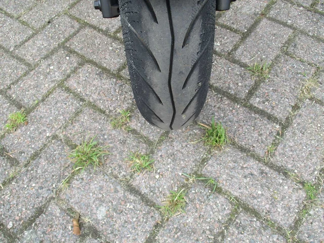 Sym - snorscooter - fiddle ii 50 s - scooter - afbeelding 6 van  11