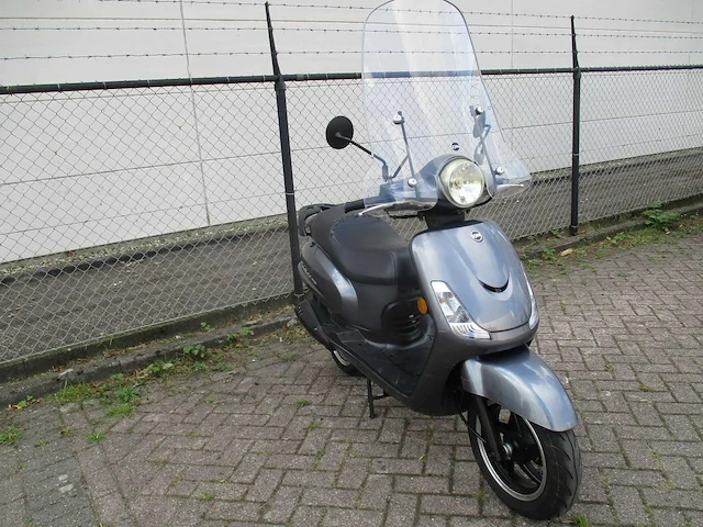 Sym - snorscooter - fiddle ii 50 s - scooter - afbeelding 7 van  11