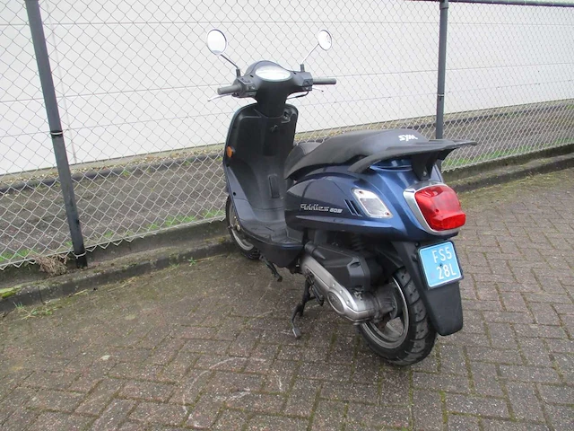 Sym - snorscooter - fiddle ii 50s - scooter - afbeelding 2 van  11