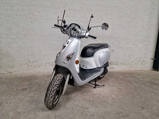 Sym - snorscooter - fiddle iii - 4t 25km uitvoering f187xp - afbeelding 3 van  7