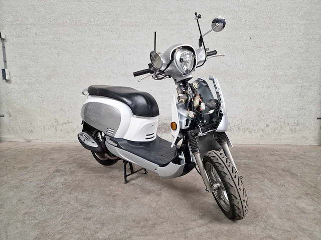 Sym - snorscooter - fiddle iii - 4t 25km uitvoering f187xp - afbeelding 4 van  7
