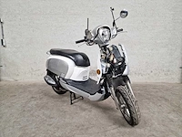 Sym - snorscooter - fiddle iii - 4t 25km uitvoering f187xp - afbeelding 4 van  7