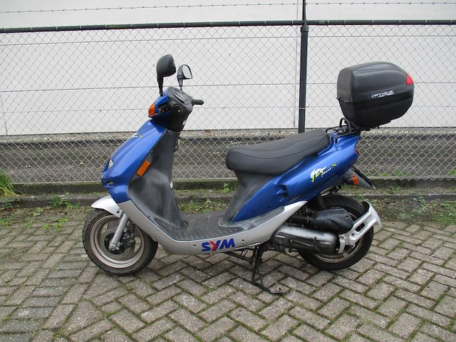 Sym - snorscooter - jet basix 2 takt! - scooter - afbeelding 1 van  11