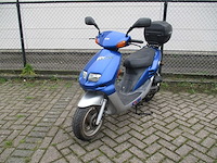 Sym - snorscooter - jet basix 2 takt! - scooter - afbeelding 4 van  11