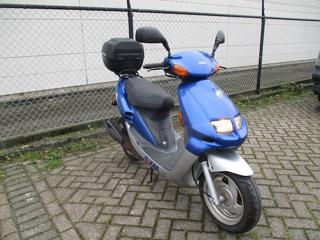 Sym - snorscooter - jet basix 2 takt! - scooter - afbeelding 7 van  11