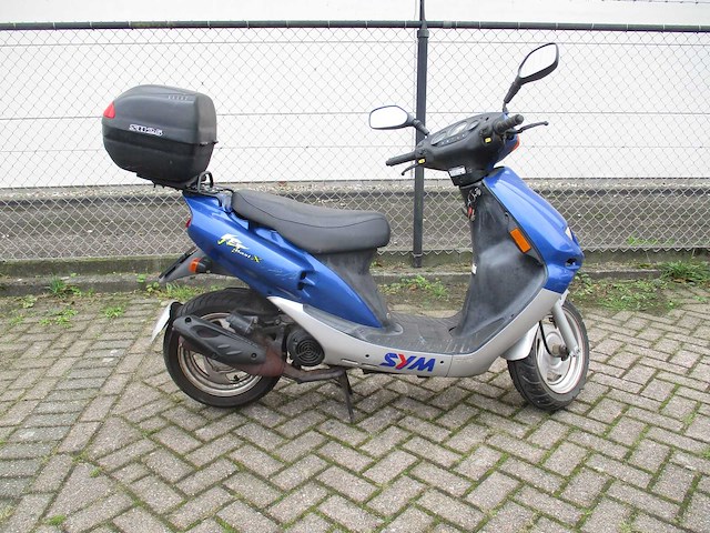 Sym - snorscooter - jet basix 2 takt! - scooter - afbeelding 8 van  11