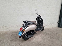 Sym - snorscooter - mio 50 - 4t 25km uitvoering f284rz - afbeelding 5 van  7