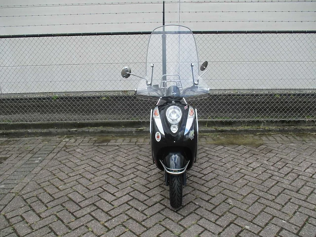 Sym - snorscooter - mio 50 - scooter - afbeelding 5 van  11
