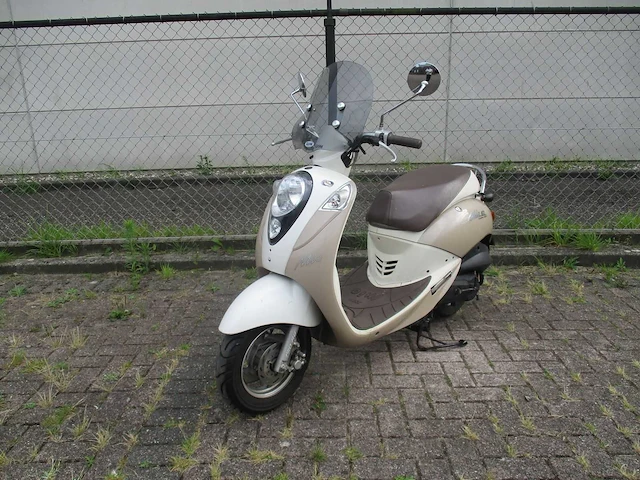 Sym - snorscooter - mio 50 fashion style - scooter - afbeelding 4 van  11