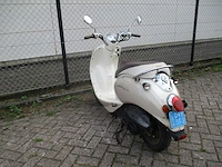 Sym - snorscooter - mio 50 fshion style - scooter - afbeelding 10 van  11