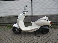 Sym - snorscooter - mio 50 fshion style - scooter - afbeelding 1 van  11