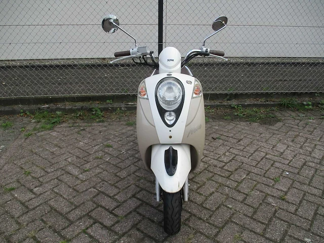 Sym - snorscooter - mio 50 fshion style - scooter - afbeelding 3 van  11