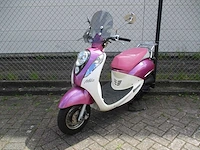 Sym - snorscooter - mio 50 pink lady - scooter - afbeelding 4 van  11