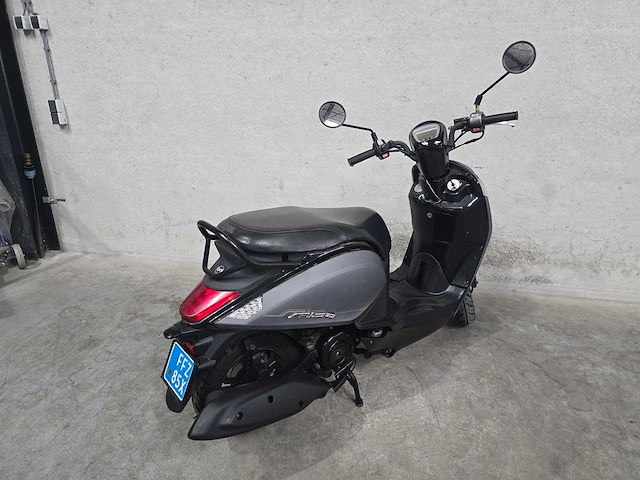 Sym - snorscooter - mio 50i - 4t 25km uitvoering ffz85x - afbeelding 5 van  7