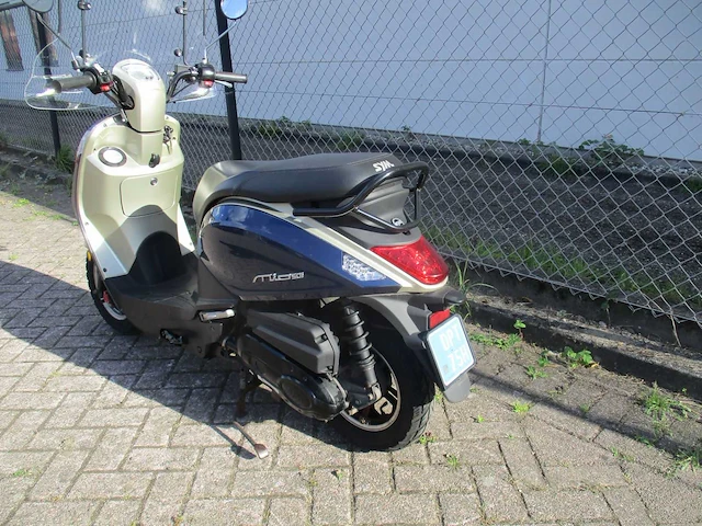 Sym - snorscooter - mio 50i - scooter - afbeelding 2 van  11
