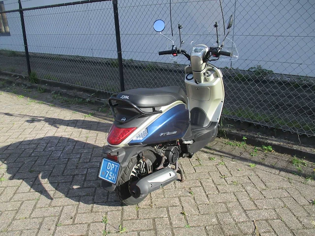 Sym - snorscooter - mio 50i - scooter - afbeelding 9 van  11