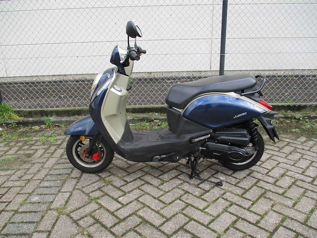 Sym - snorscooter - mio 50i - scooter - afbeelding 1 van  11