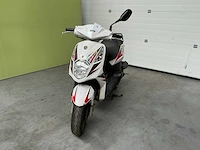 Sym - snorscooter - orbit - moped - afbeelding 2 van  14