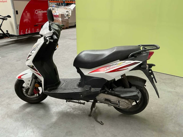 Sym - snorscooter - orbit - moped - afbeelding 9 van  14