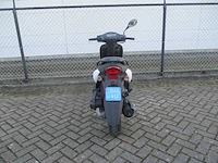 Sym - snorscooter - orbit 2 - scooter - afbeelding 10 van  11