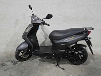 Sym - snorscooter - orbit ll - 4t 25km uitvoering dkf50n - afbeelding 1 van  7