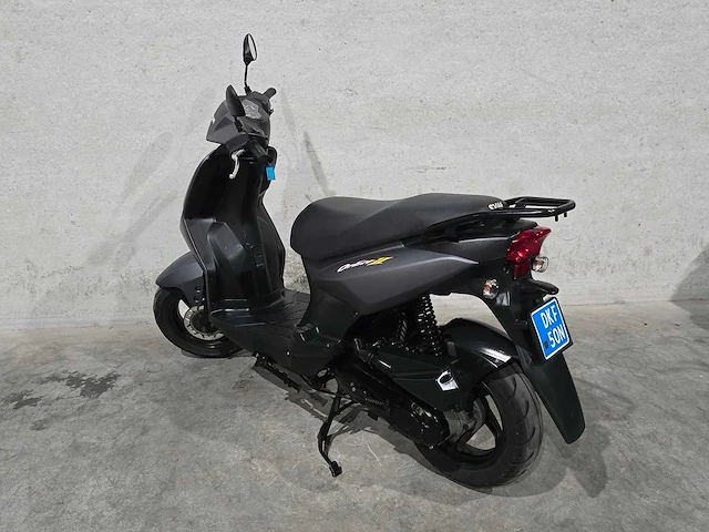 Sym - snorscooter - orbit ll - 4t 25km uitvoering dkf50n - afbeelding 6 van  7