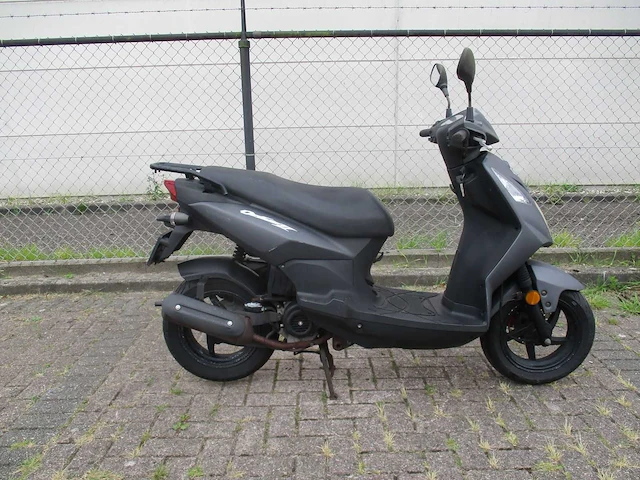 Sym - snorscooter - orbit ll - scooter - afbeelding 6 van  11