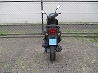 Sym - snorscooter - orbit ll - scooter - afbeelding 8 van  11