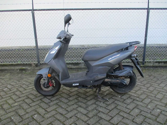 Sym - snorscooter - orbit ll - scooter - afbeelding 1 van  11