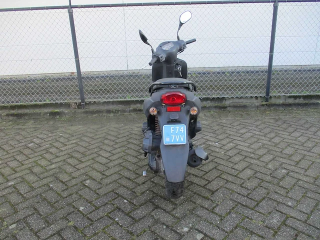 Sym - snorscooter - orbit ll - scooter - afbeelding 10 van  11