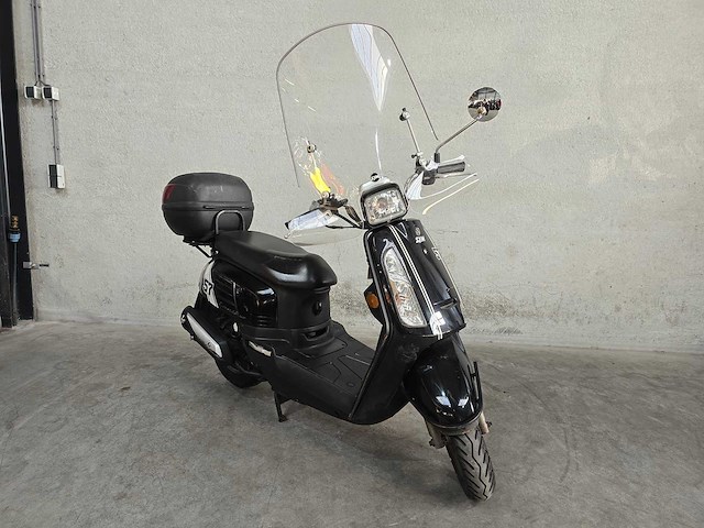 Sym - snorscooter - tonik - 4t 25km uitvoering dlk30z - afbeelding 4 van  7