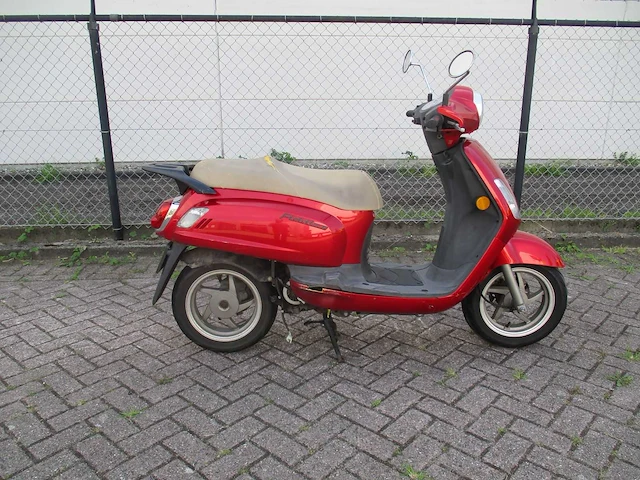 Sym alleen bedoeld voor onderdelen! - snorscooter - fiddle ii - scooter - afbeelding 8 van  11