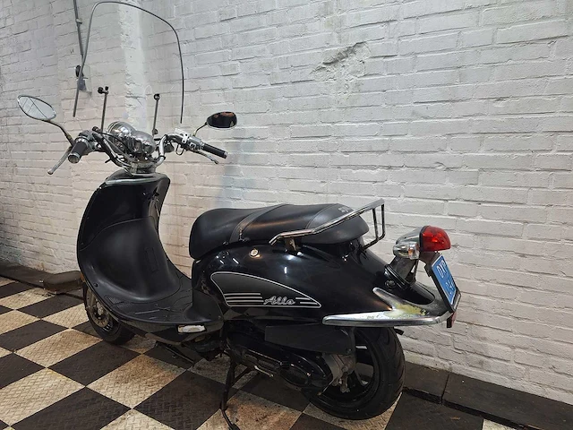 Sym allo 25 km snorscooter 4takt - afbeelding 3 van  7