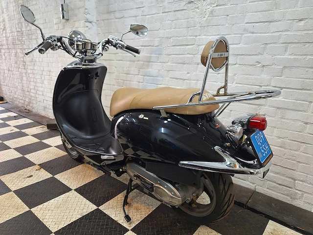 Sym allo cello 25 km snorscooter 4takt - afbeelding 3 van  7