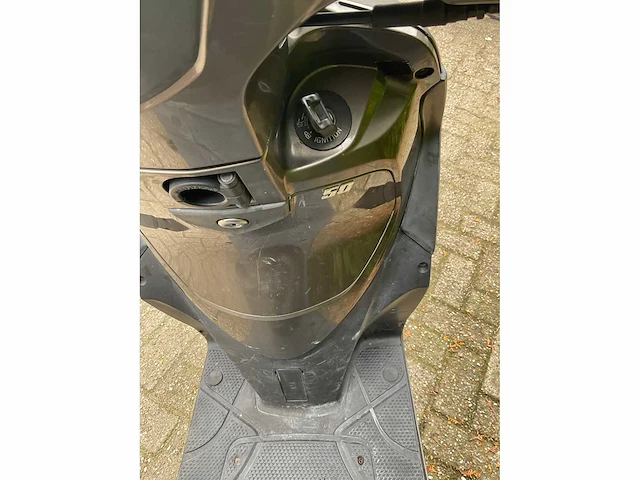 Sym bromscooter dkn-41-d - afbeelding 2 van  13