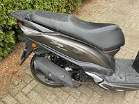 Sym bromscooter dkn-41-d - afbeelding 8 van  13