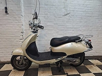 Sym cello 25 km snorscooter 4takt
