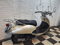 Sym cello 25 km snorscooter 4takt - afbeelding 5 van  7