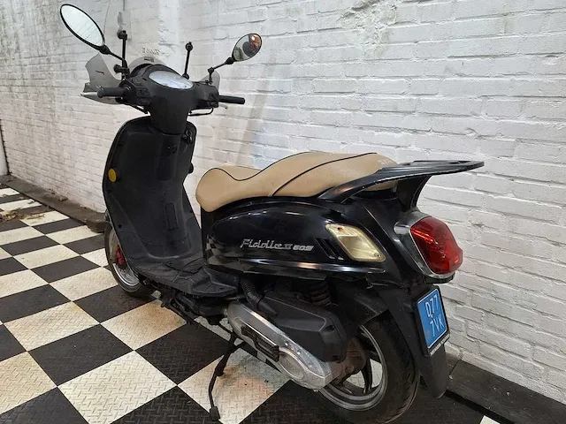 Sym fiddle 2 25 km snorscooter 4takt - afbeelding 3 van  7