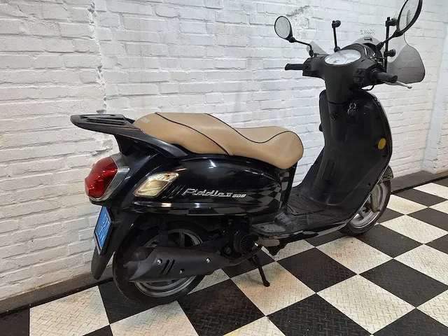 Sym fiddle 2 25 km snorscooter 4takt - afbeelding 5 van  7