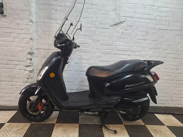 Sym fiddle 2 25 km snorscooter 4takt - afbeelding 1 van  7
