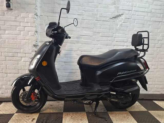 Sym fiddle 2 25 km snorscooter 4takt - afbeelding 1 van  7