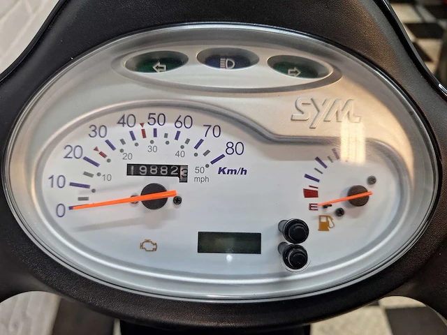 Sym fiddle 2 25 km snorscooter 4takt - afbeelding 4 van  7