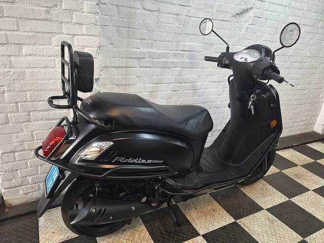 Sym fiddle 2 25 km snorscooter 4takt - afbeelding 7 van  7